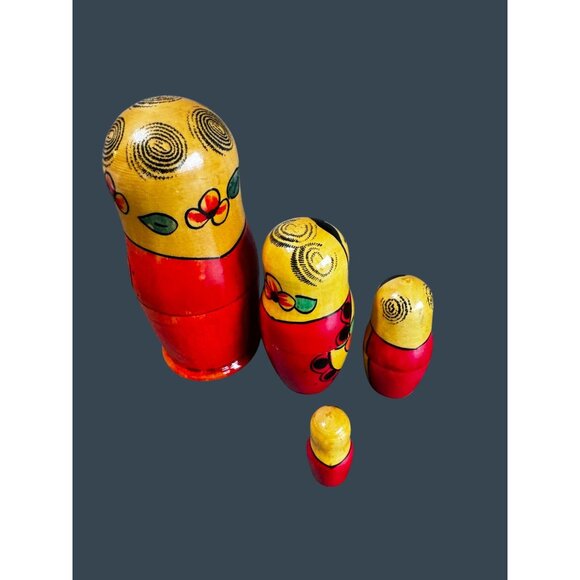 Russian Matryoshka Nesting Dolls Yellow Hand Painted Floral Wood 4 PCS 4 Inch - Picture 4 of 4